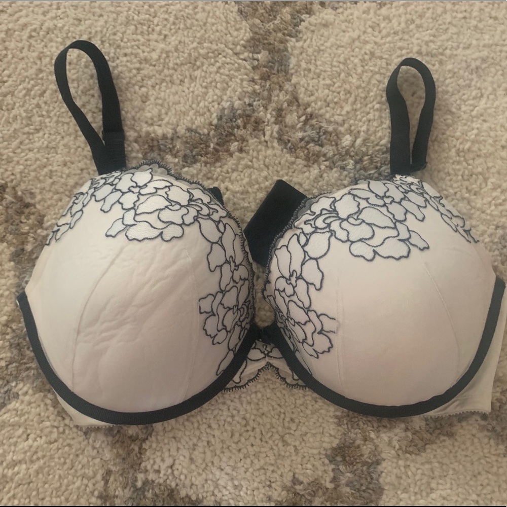 In great shape. Only worn a couple of times.